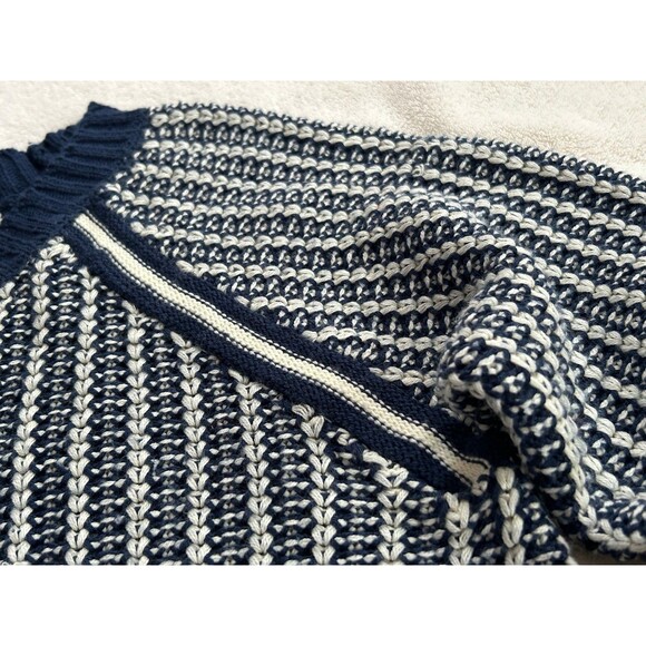 Joe Fresh Navy Blue Striped Chevron Knit Crewneck Sweater size M Acrylic - Picture 4 of 7